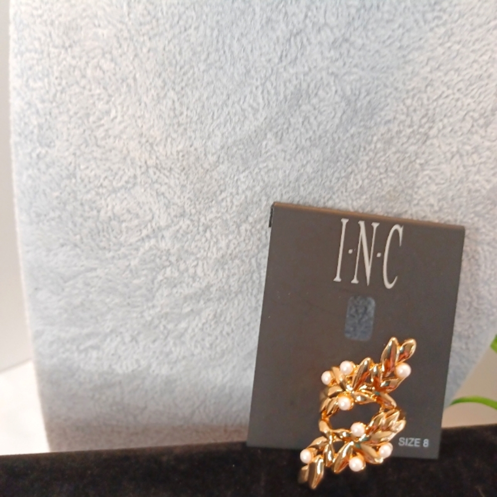 Pearl and Gold Ring